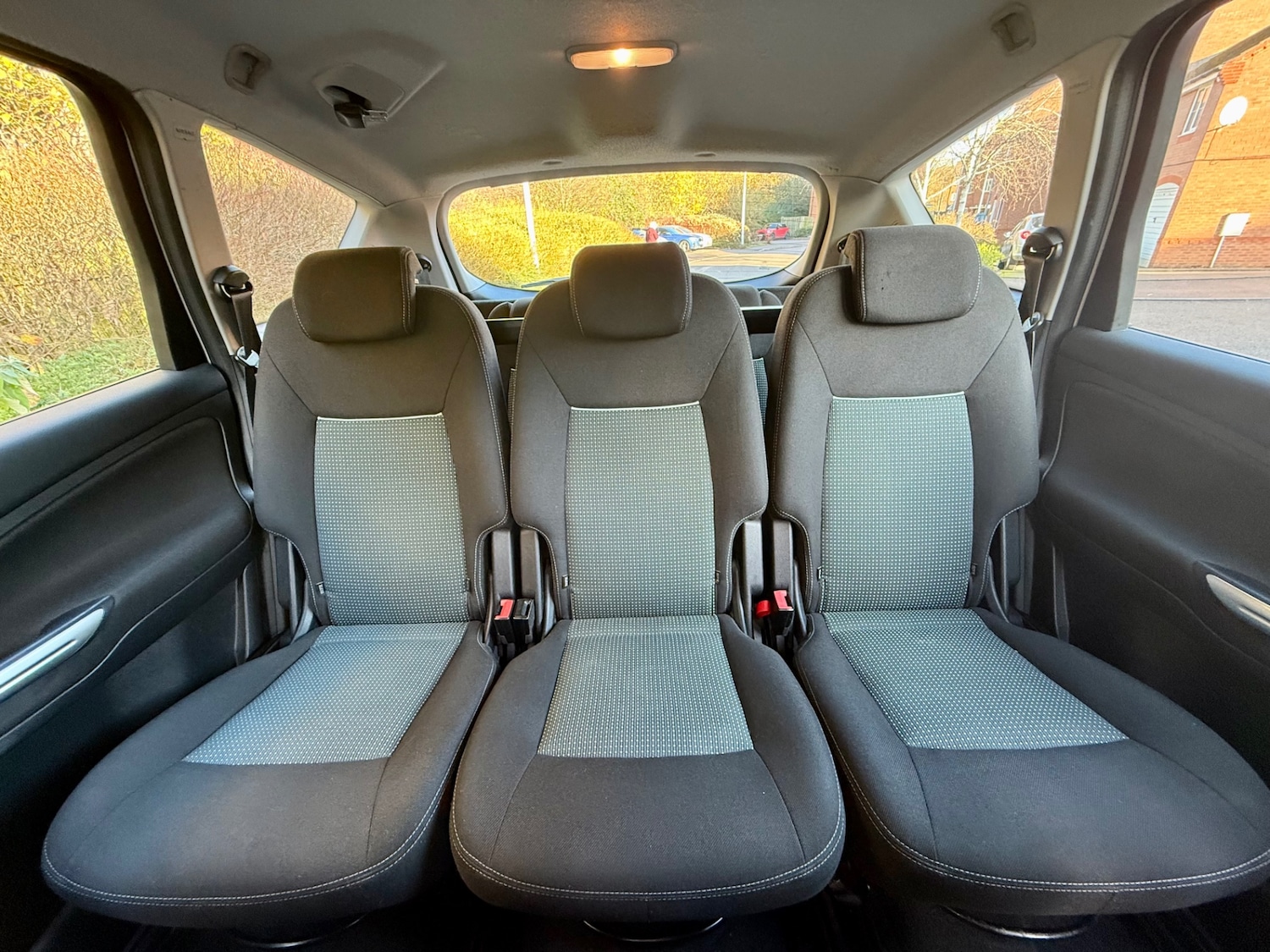 Used Ford S-Max 2013 for sale - 76797221: Photo 16