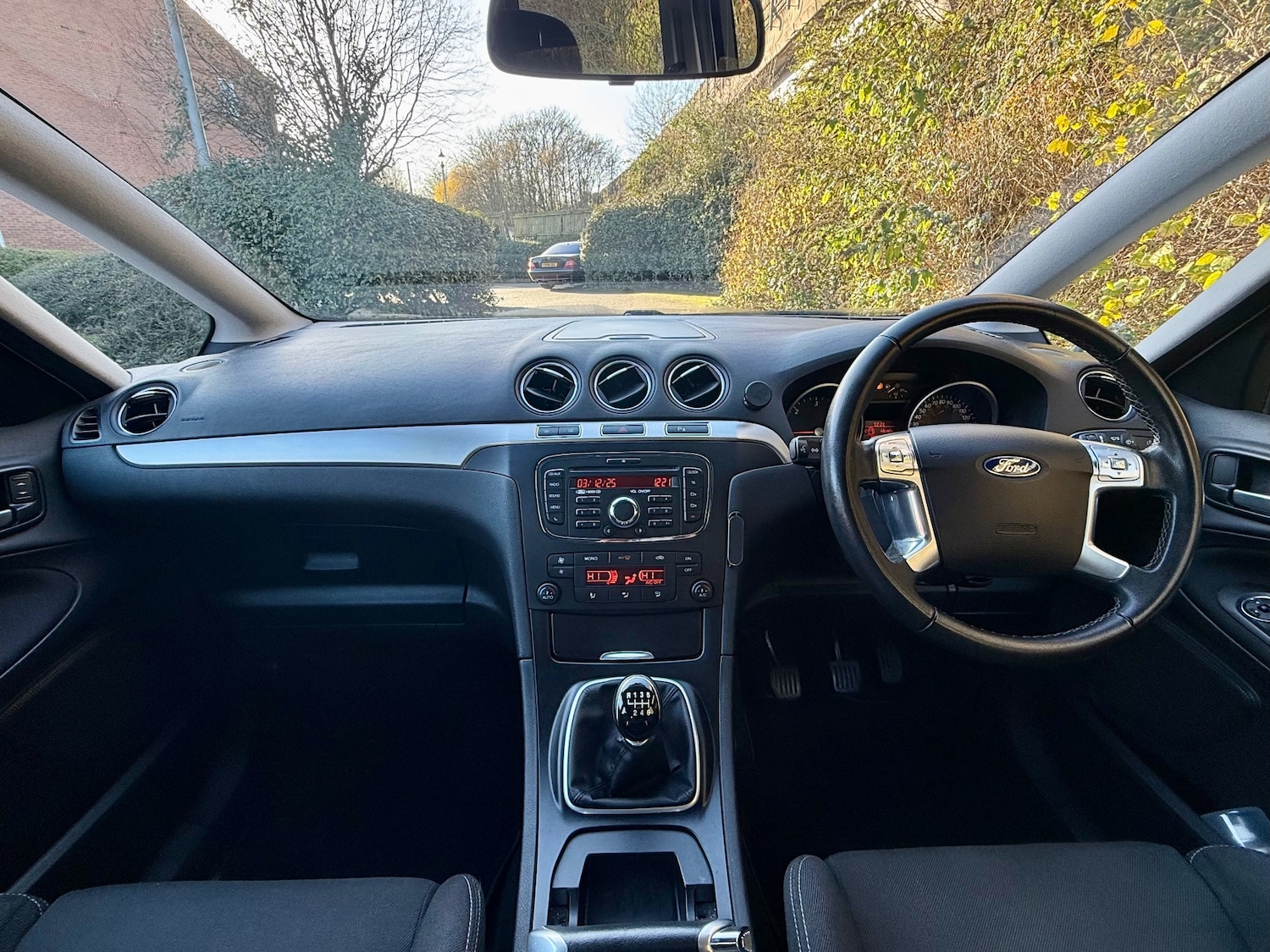 Used Ford S-Max 2013 for sale - 76797221: Photo 18