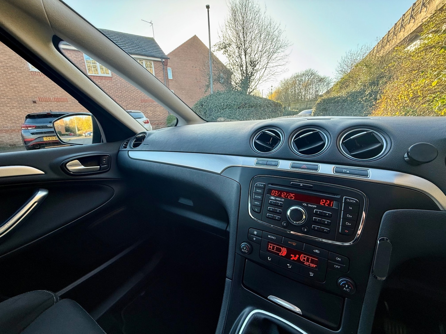 Used Ford S-Max 2013 for sale - 76797221: Photo 20