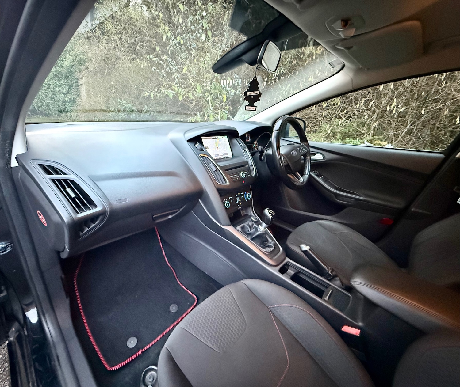 Used Ford Focus 2015 for sale - 76908137: Photo 11