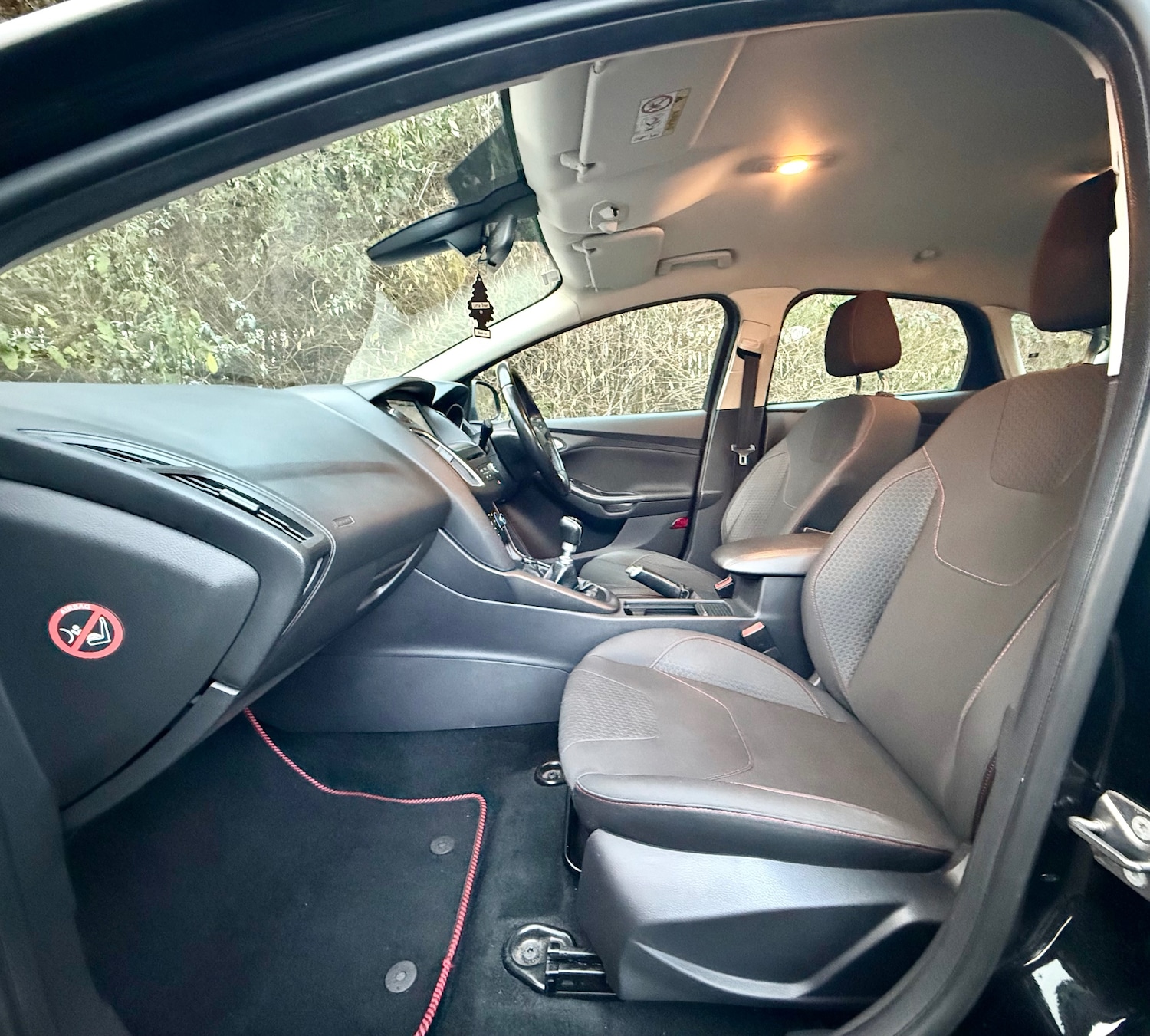 Used Ford Focus 2015 for sale - 76908137: Photo 12