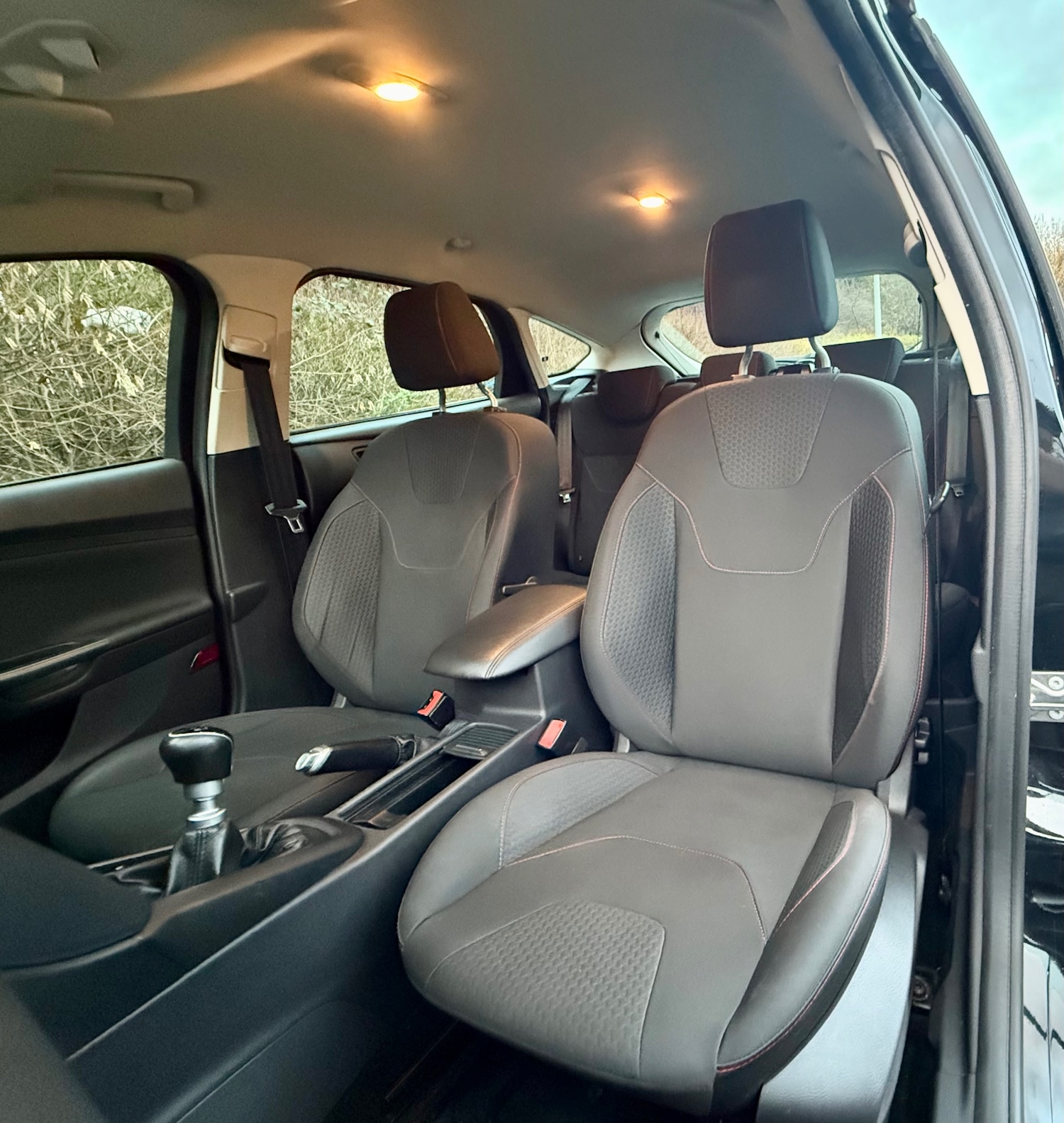 Used Ford Focus 2015 for sale - 76908137: Photo 13