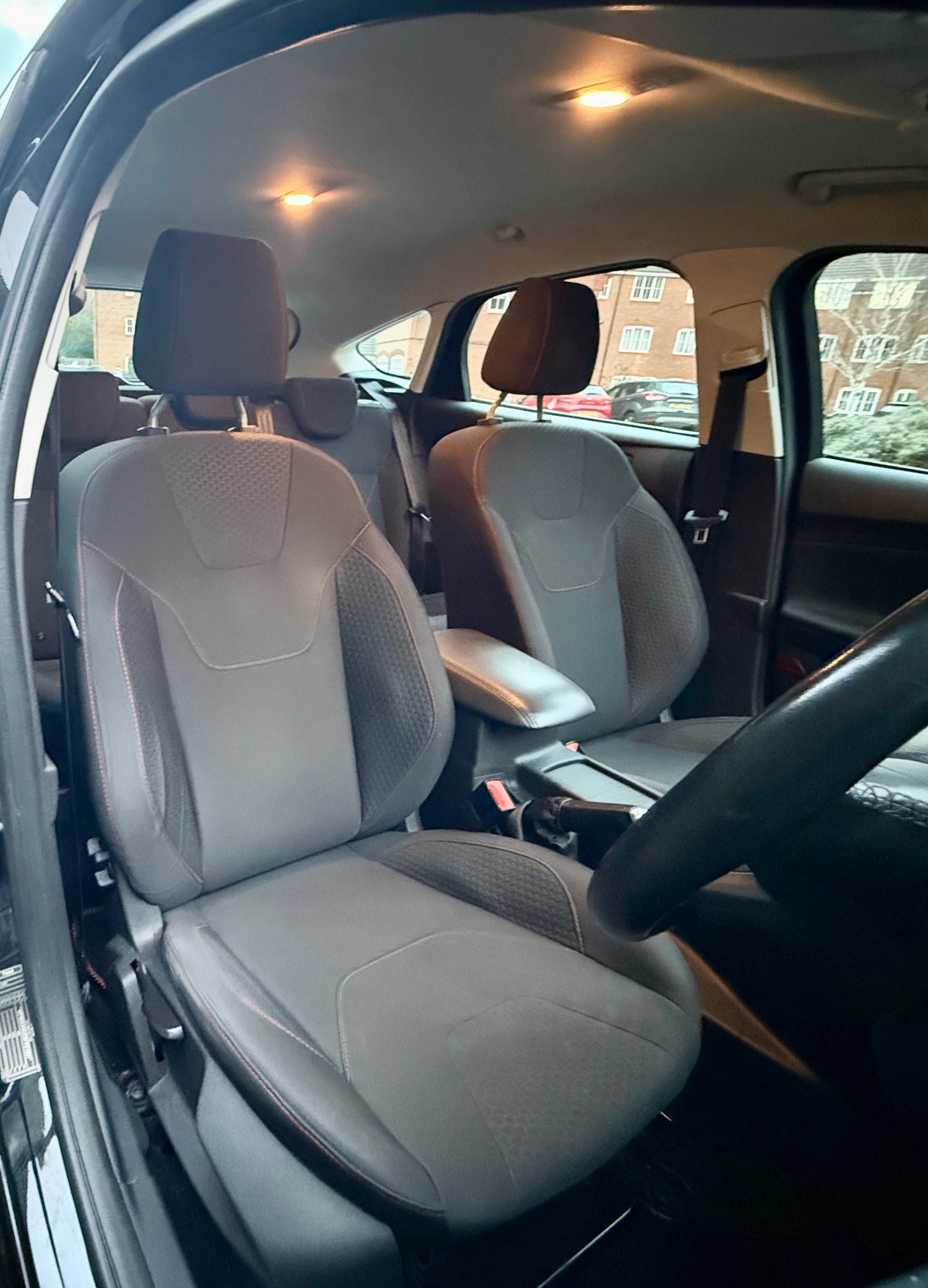 Used Ford Focus 2015 for sale - 76908137: Photo 18