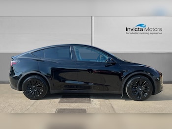 Used Tesla Model Y 2023 for sale - 75049105: Photo