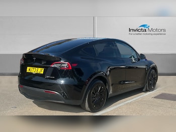 Used Tesla Model Y 2023 for sale - 75049105: Photo
