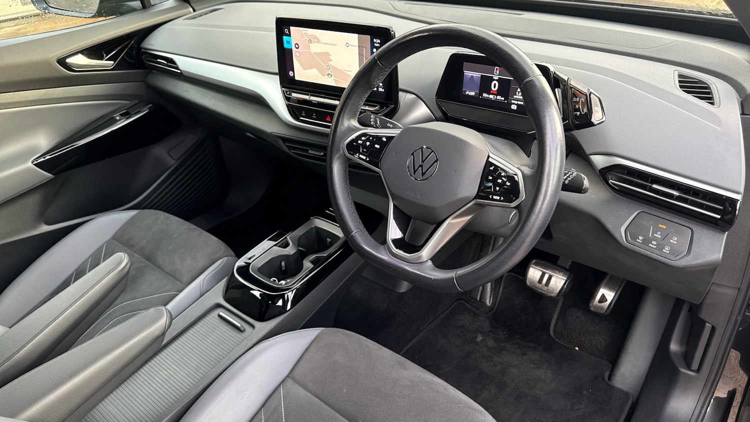 Used Volkswagen ID.4 2022 for sale - 77643523: Photo 9