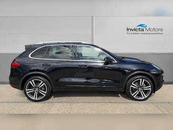 Used Porsche Cayenne 2013 for sale - 75754421: Photo