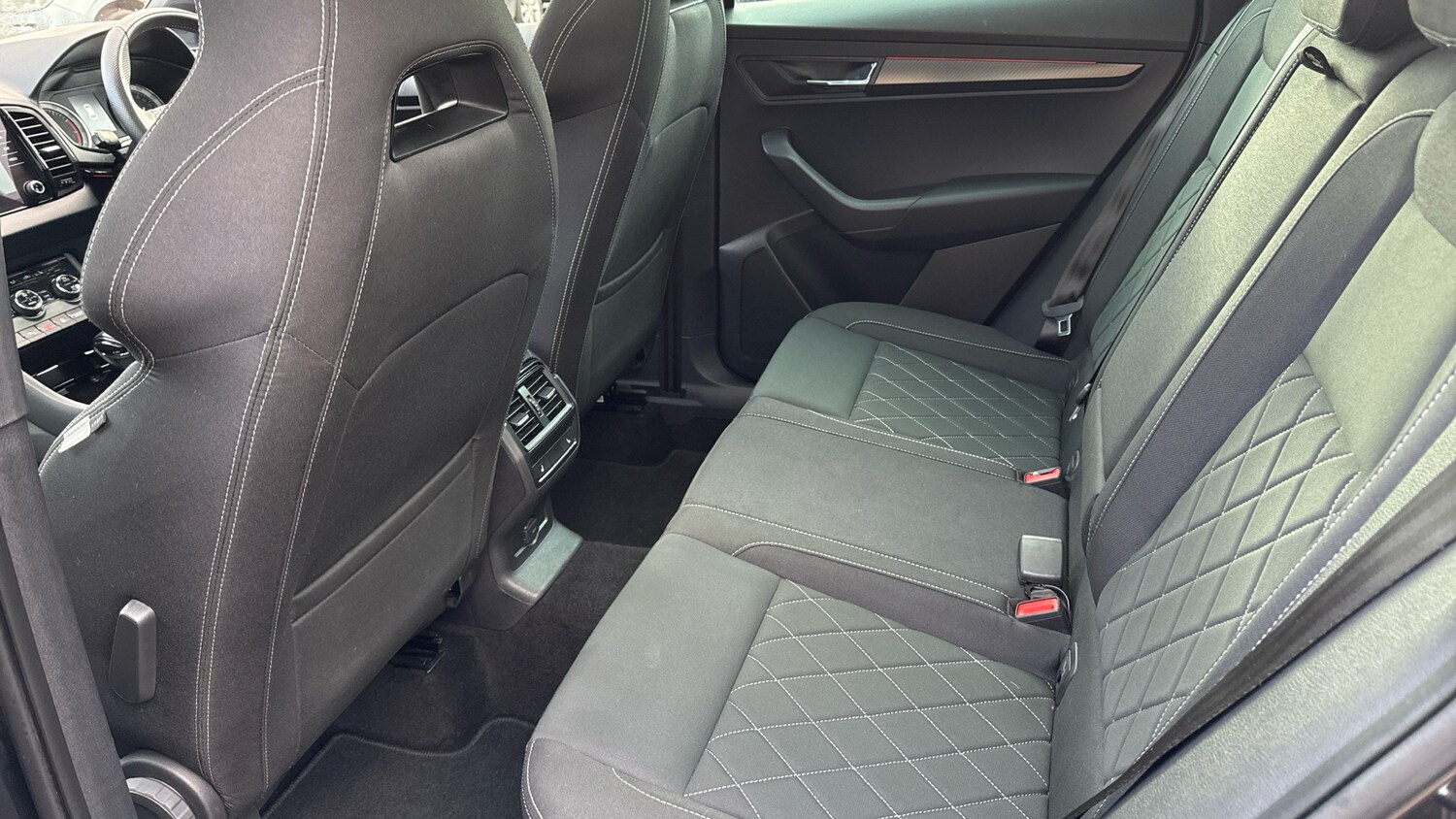 Used Skoda Karoq 2022 for sale - 76864123: Photo 14