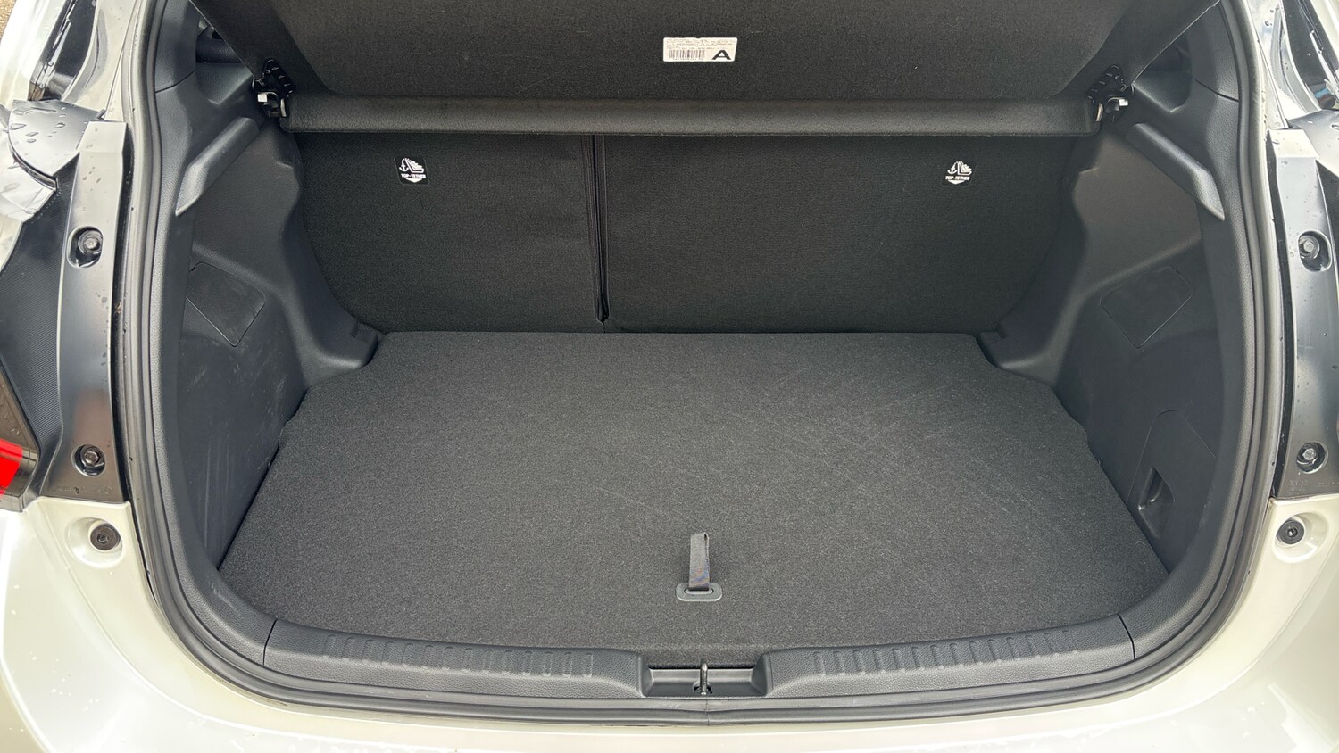 Used Toyota Yaris 2024 for sale - 77494641: Photo 15