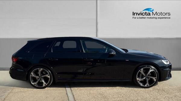 Used Audi A4 2023 for sale - 76305182: Photo 2