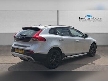 Used Volvo V40 2019 for sale - 78427031: Photo