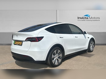 Used Tesla Model Y 2023 for sale - 75022035: Photo
