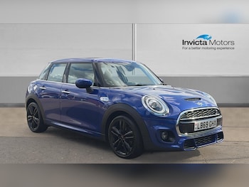 Used MINI Hatch 2019 for sale - 79495108: Photo