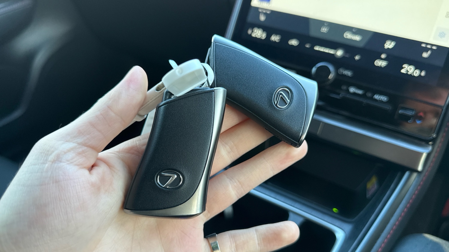 Used Lexus LBX 2024 for sale - 77118363: Photo 21