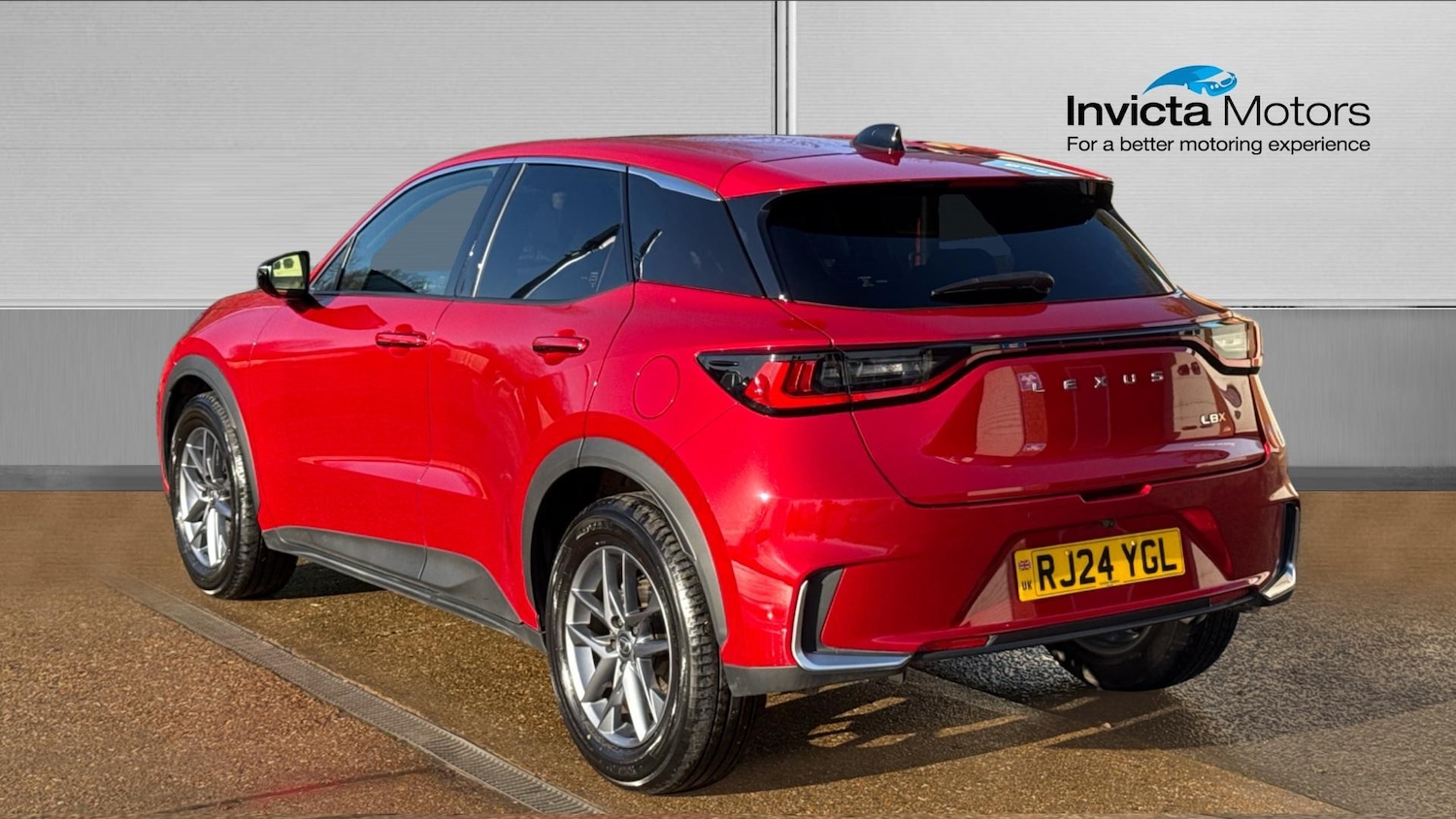 Used Lexus LBX 2024 for sale - 77118363: Photo 5