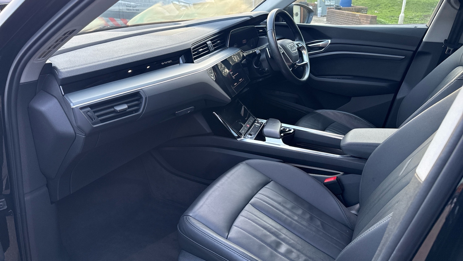 Used Audi e-tron 2021 for sale - 77264319: Photo 10