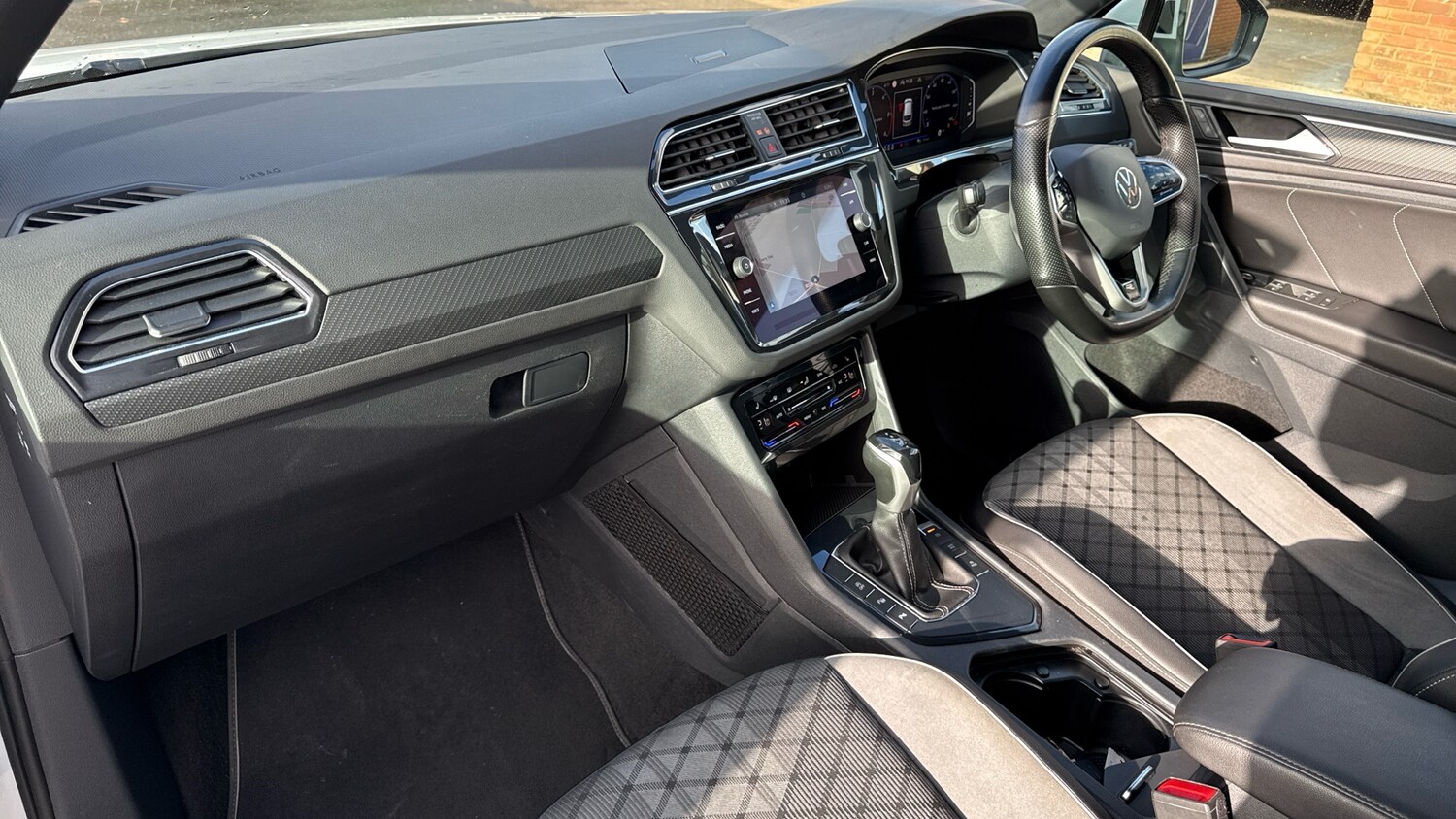 Used Volkswagen Tiguan 2022 for sale - 76770136: Photo 10