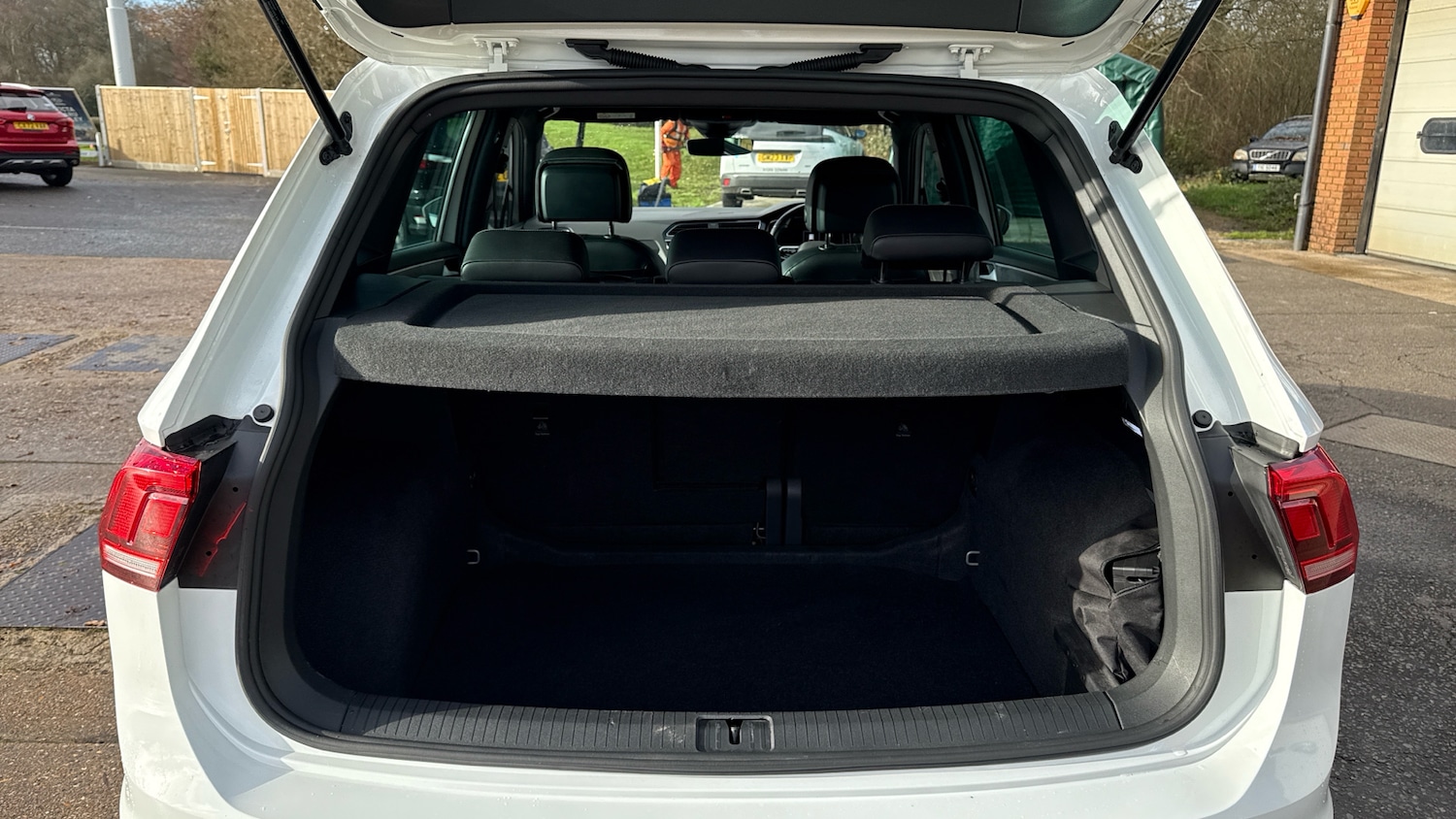 Used Volkswagen Tiguan 2022 for sale - 76770136: Photo 15