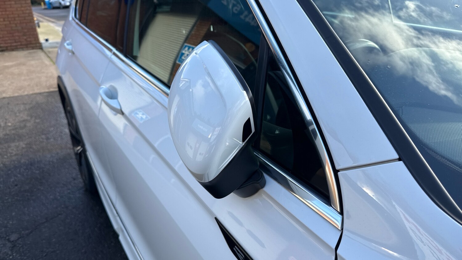 Used Volkswagen Tiguan 2022 for sale - 76770136: Photo 24