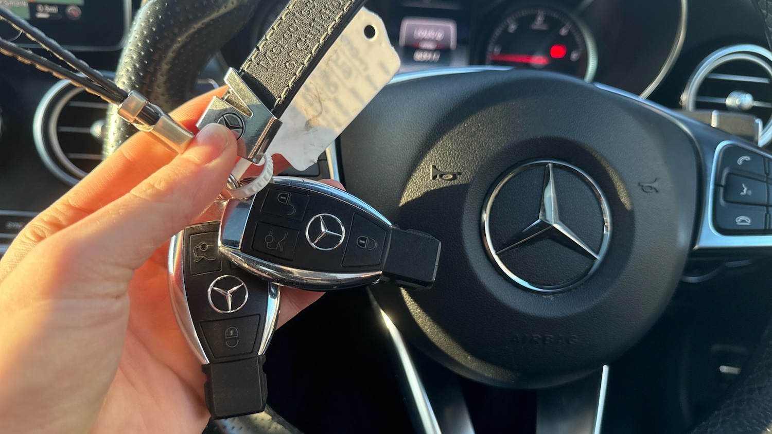 Used Mercedes-Benz GLC 2019 for sale - 77038819: Photo 21