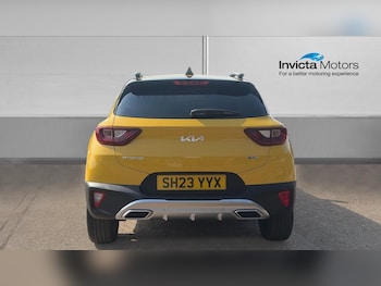 Used Kia Stonic 2023 for sale - 79410402: Photo