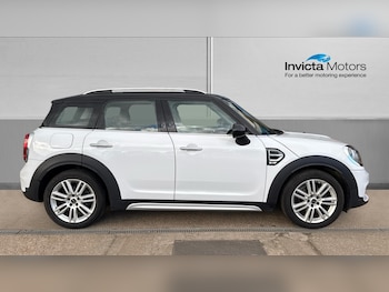 Used MINI Countryman 2019 for sale - 75999357: Photo 2