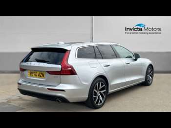 Used Volvo V60 2020 for sale - 74808933: Photo