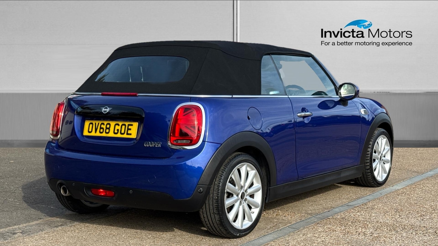 Used MINI Convertible 2018 for sale - 77251121: Photo 4