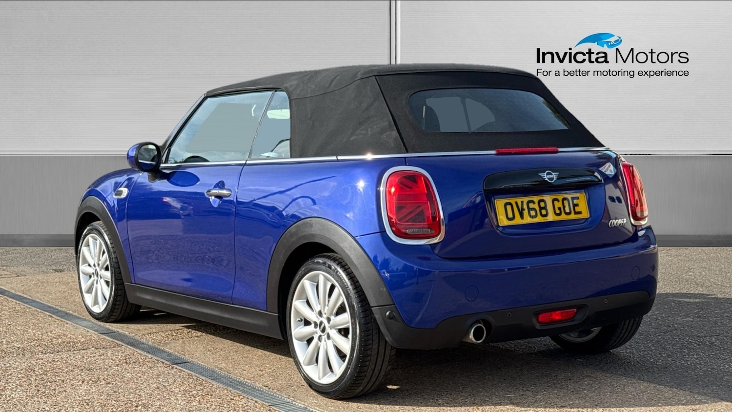 Used MINI Convertible 2018 for sale - 77251121: Photo 8
