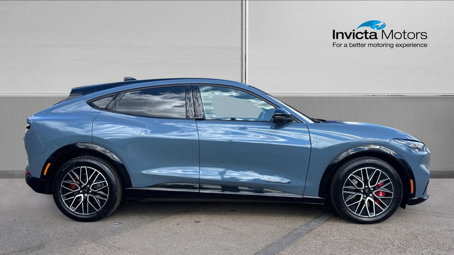 Used Ford Mustang Mach-E for sale - 78125299: Photo 2