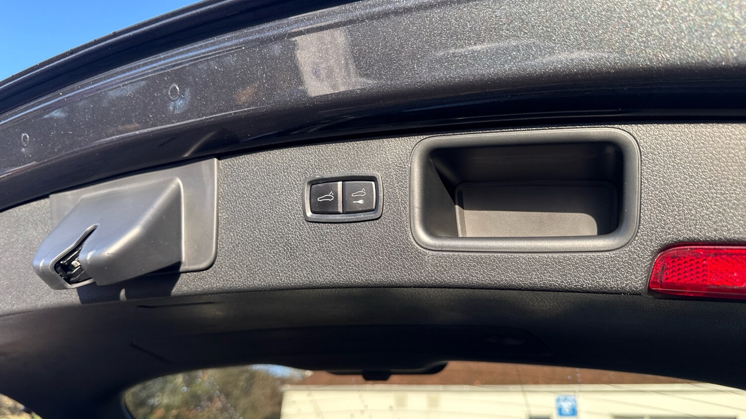 Used Porsche Macan 2021 for sale - 77735632: Photo 24