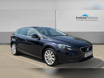 Used Volvo V40 2015 for sale - 79710881: Photo