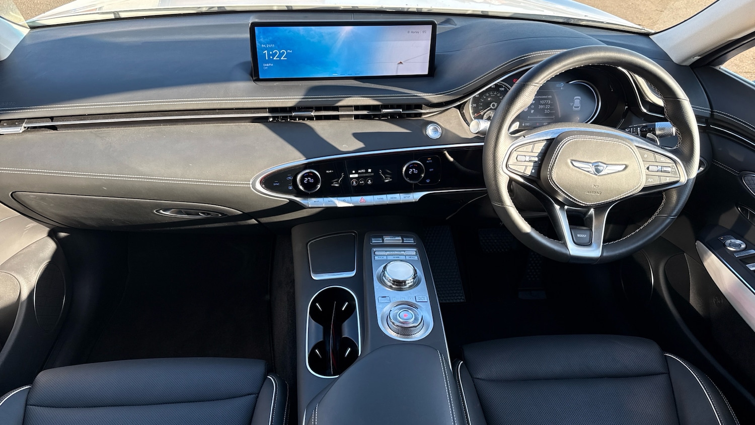 Used Genesis GV70 2023 for sale - 76643227: Photo 11