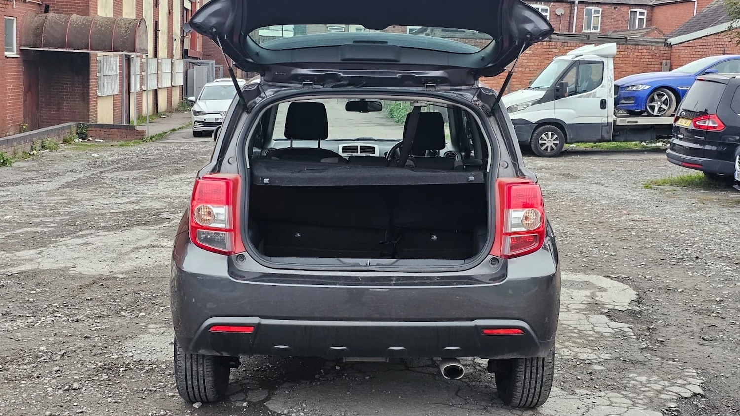 Used Toyota Urbancruiser 2011 for sale - 76268192: Photo 12