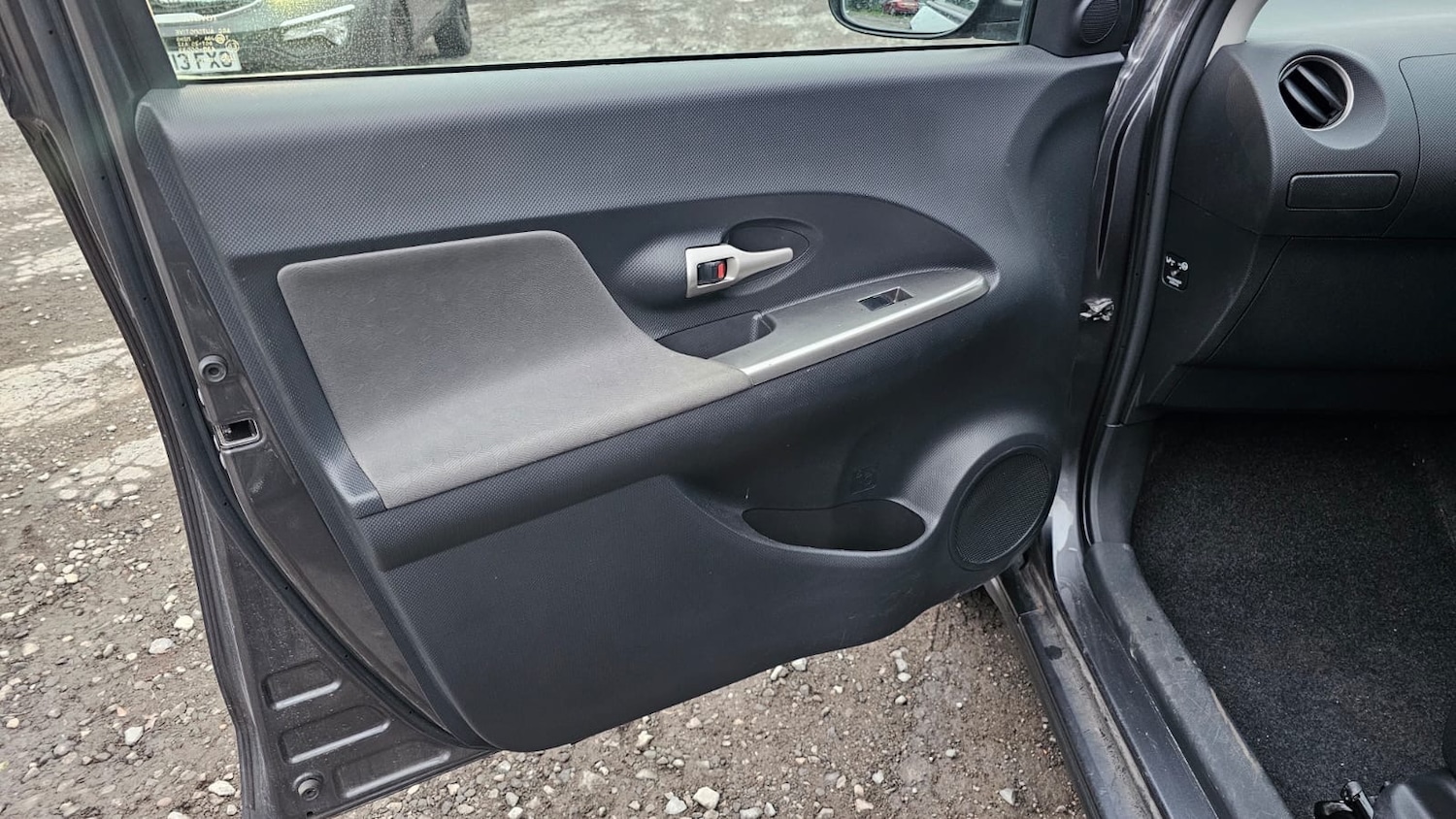 Used Toyota Urbancruiser 2011 for sale - 76268192: Photo 16