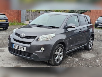 2011 (61) - 1.4 D-4D 5dr 4WD