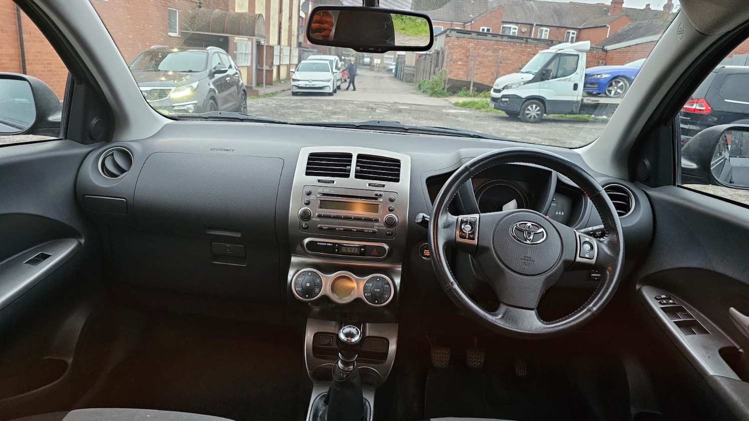 Used Toyota Urbancruiser 2011 for sale - 76268192: Photo 23