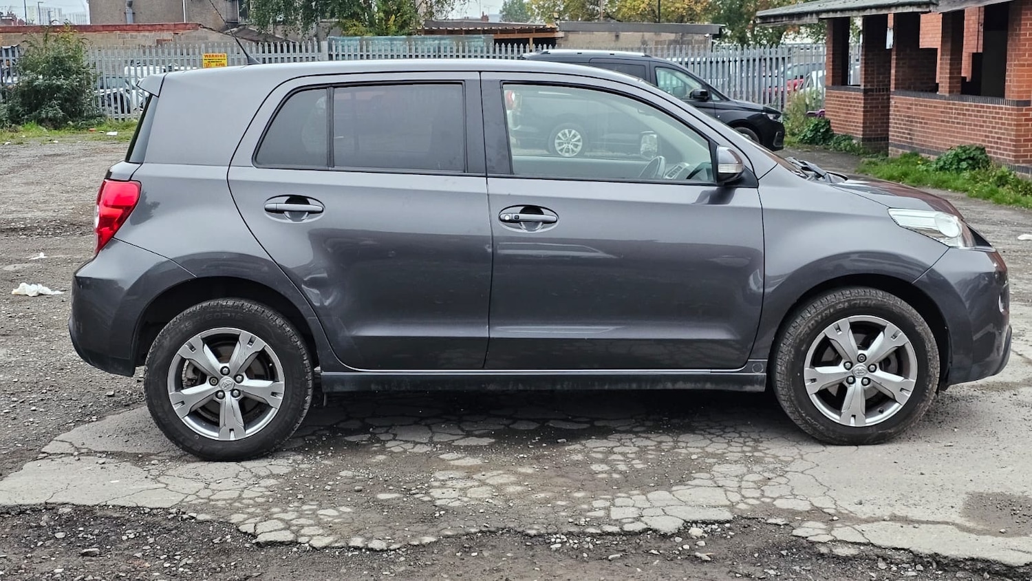 Used Toyota Urbancruiser 2011 for sale - 76268192: Photo 4