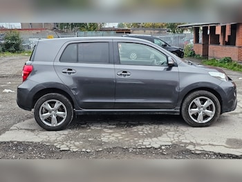 Used Toyota Urbancruiser 2011 for sale - 76268192: Photo