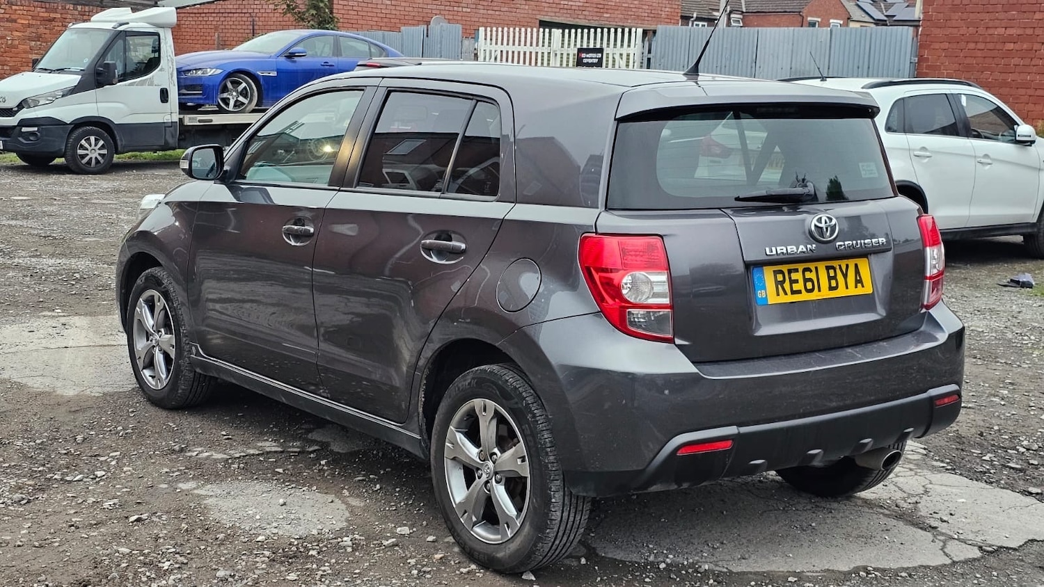 Used Toyota Urbancruiser 2011 for sale - 76268192: Photo 6