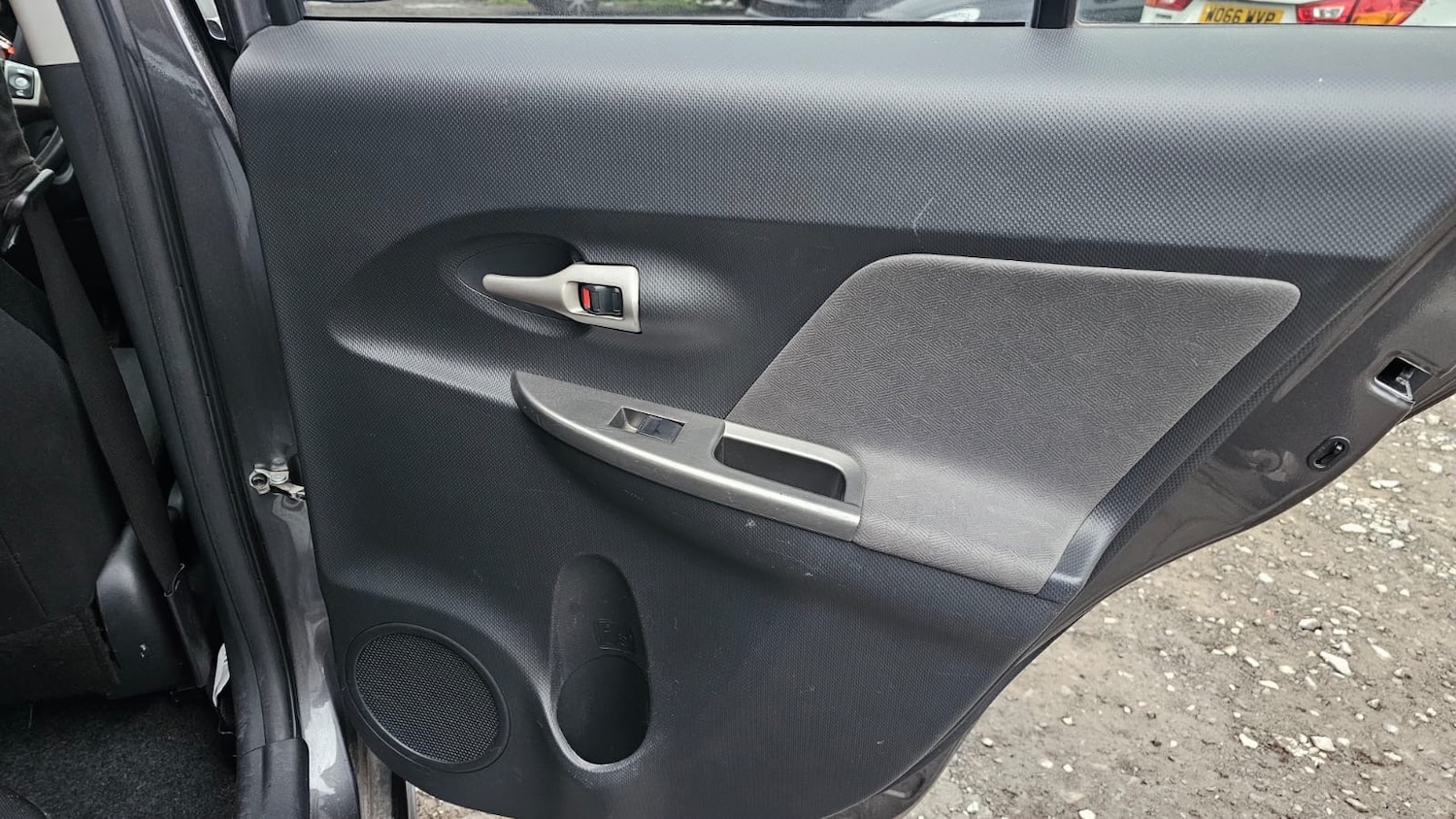 Used Toyota Urbancruiser 2011 for sale - 76268192: Photo 9