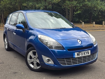 2011 (11) - 1.9 dCi Dynamique TomTom 5dr