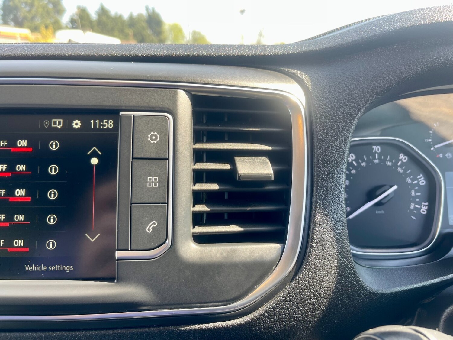 Used Vauxhall Vivaro 2022 for sale - 76428193: Photo 24