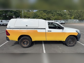 Used Toyota Hilux 2019 for sale - 75584181: Photo