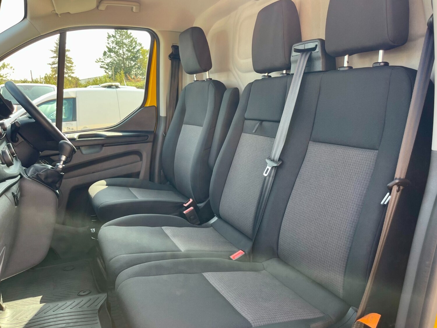 Used Ford Transit Custom 2022 for sale - 76868879: Photo 17