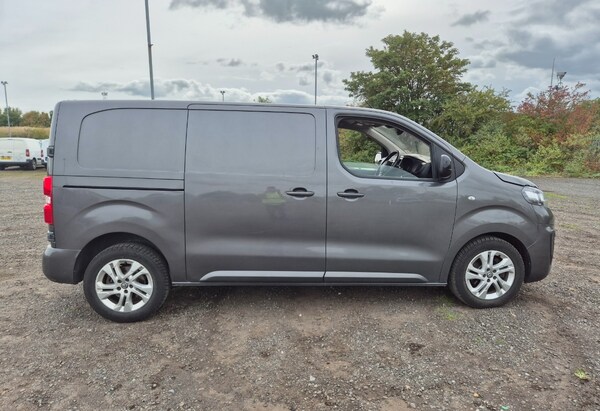Used Vauxhall Vivaro 2022 for sale - 76176235: Photo 4