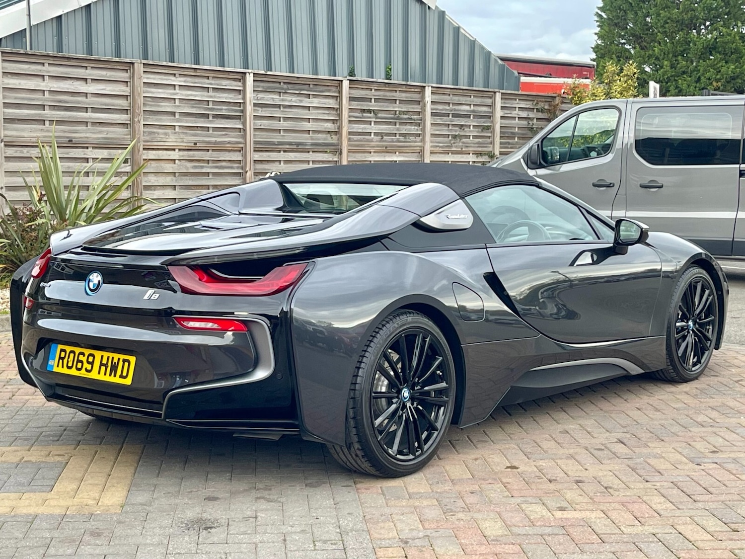 Used BMW i8 2019 for sale - 76873300: Photo 10