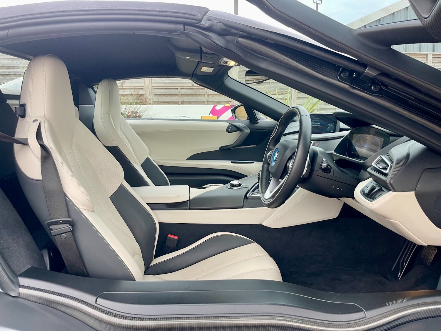 Used BMW i8 2019 for sale - 76873300: Photo 13