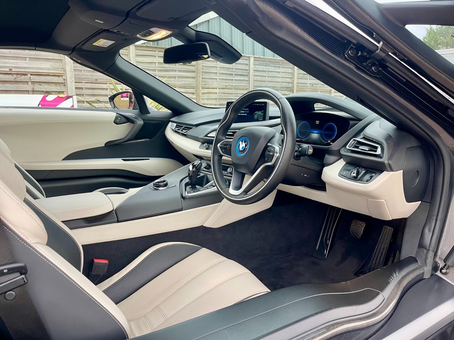 Used BMW i8 2019 for sale - 76873300: Photo 14