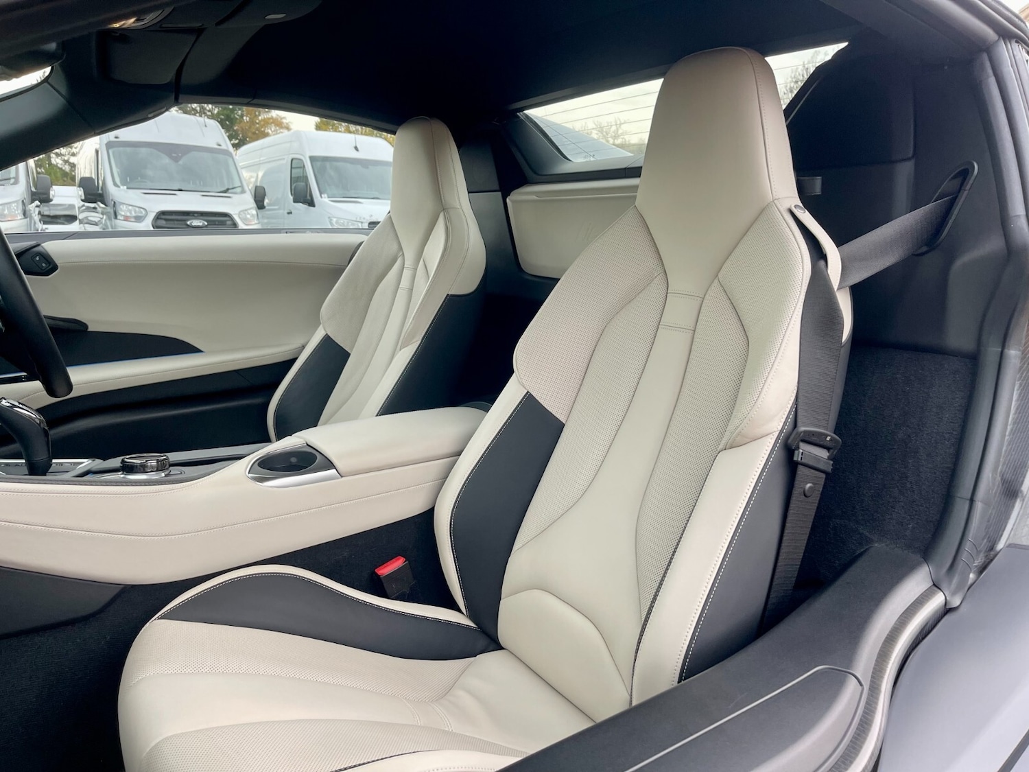 Used BMW i8 2019 for sale - 76873300: Photo 18